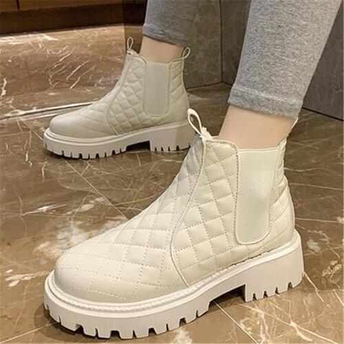 New Comfort Warm Snow Boots For Women Slip On Cotton Shoes Female Winter Short Plush Solid Fashion Female Booties Black Beige