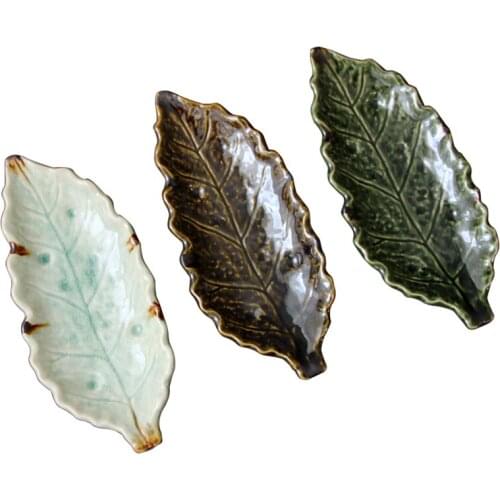 Japanese creative ceramic underglaze color three-color in-leaf type multi-purpose baking dish cracked ice glaze Japanese cuisine