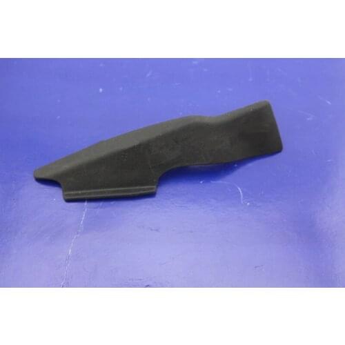 Front windshield water guide decorative panel for XC90