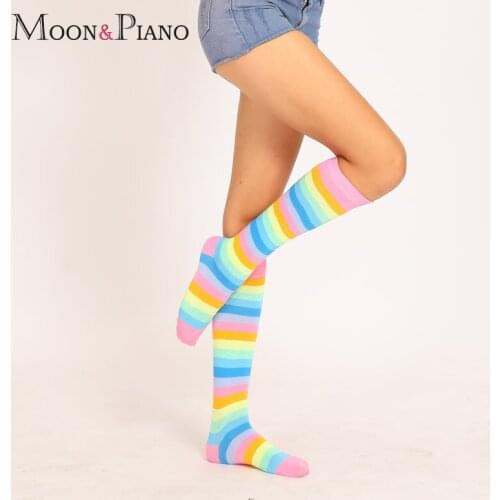 Hot Sale Fashion Personality European American Women Rainbow Stripes Medium Tube Socks Knee Legs Cotton Striped Sock Ladies