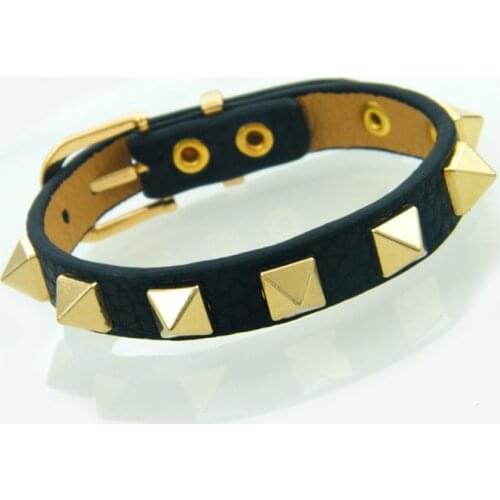 Korea 2020 popular punk style men and women rivets single circle PU leather bracelet stainless steel cuff bracelet luxury brand