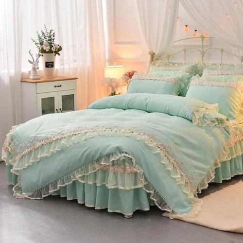 Princess Bedding Set 4pcs Solid Bed Set Duvet Cover Bedspread Pillowcases Queen King Size Bedding Set with Lace Soft Bed Cover