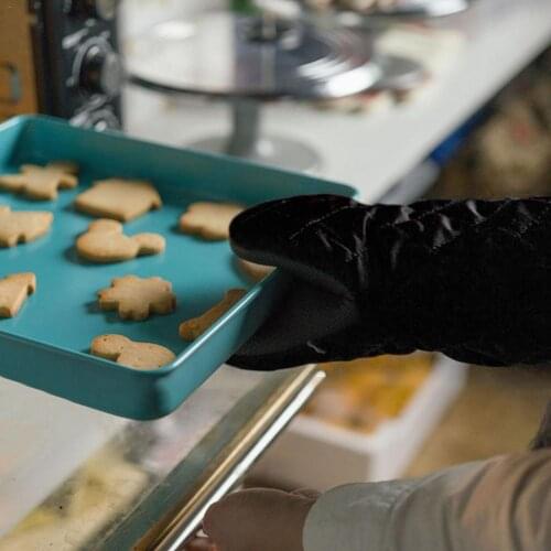 Heat Resistant Silicone Heat Insulation Long Gloves High Temperature Thickening Oven Anti-Scalding Anti-Skid Microwave Gloves