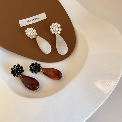 GSOLD Vintage Fashion Geometric Drop-Shaped Resin Imitation Pearl Flower Earring Elegant Women Temperament Daily Jewelry Party