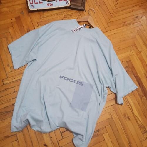 L'uomo la donna Womens Clothing