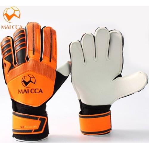 Hot Sports Gloves for Children/ Adult Soccer Football Training Goalkeeper Gloves Team Game Protect Finger Goalie Gloves Boys