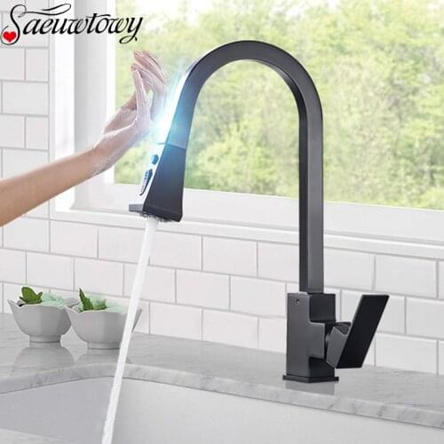 Matte Black Pull Out Sensor Kitchen Faucet Sensitive Touch Control Faucet 360 ° Rotatble Hot Cold Mixer Tap Booster faucet