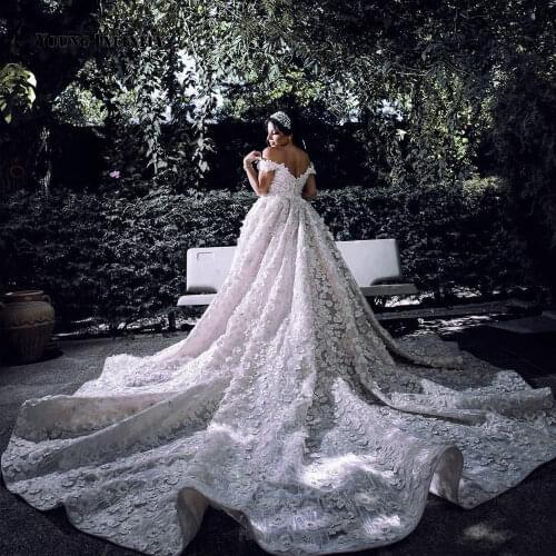 Luxury Dubai Ball Gown Wedding Dress 2020 Bridal Gown V Neck Off Shoulder 3D Flower Applique White Formal Saudi Arabia Style