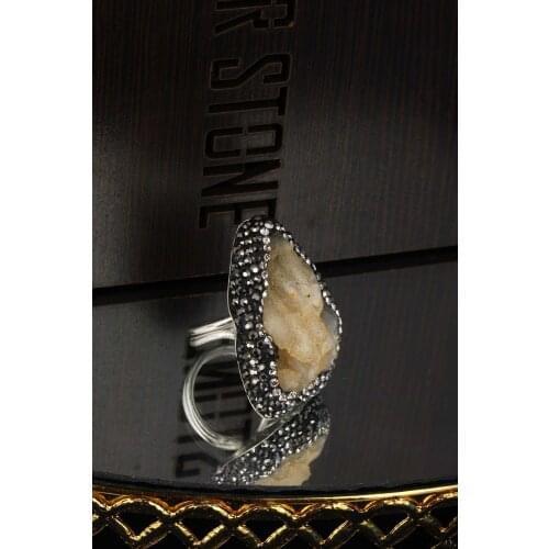 Dr stone quartz ring 20 ar613
