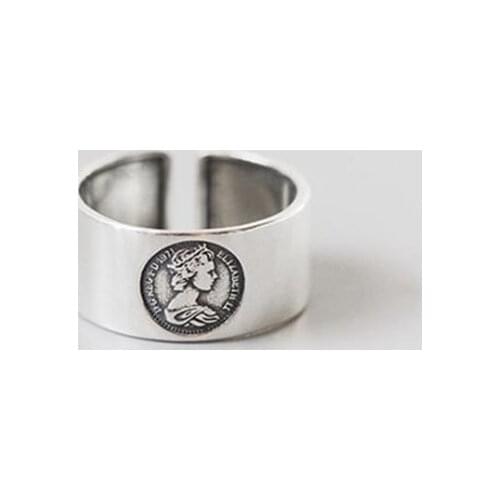 New Personality Queen Retro Female 925 Sterling Silver Jewelry Simple Creative Glossy Relief Statue Queen Opening Rings SR499