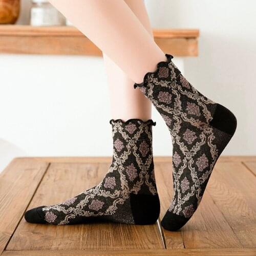 New Fashion Classical Womens Socks Harajuku Vintag Dress Socks Girls Famale Euramerican National Wild Socks Autumn DW016