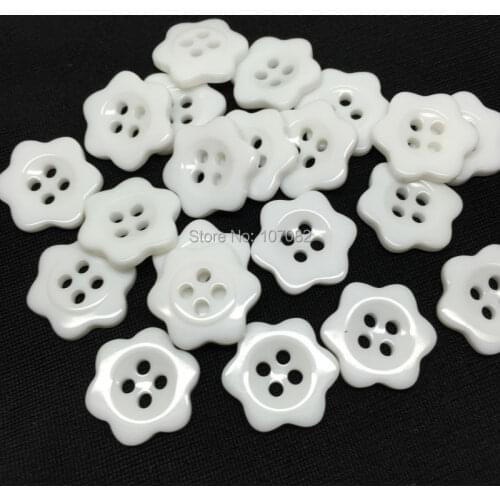 200pcs 18mm White Resin Flower Buttons Sewing Accessories Button Embellishments Fit Scrapbooking Cardmaking