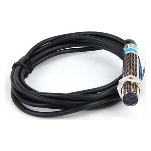 M12 DC three-wire NPN PNP E3F1-DS8C4 E3F1-DS8B2 E3F1-DS8P1 E3F1-DS8P2 diffuse photoelectric switch