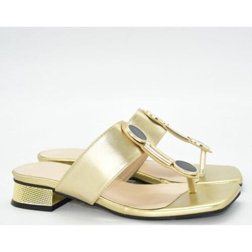 GOTDEEUR Low-heeled Shoes