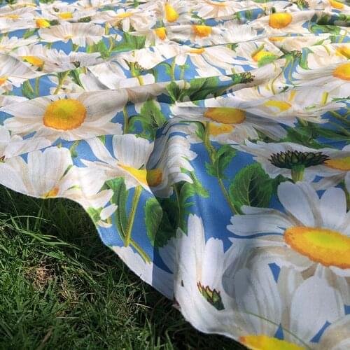 145 * 100cm Summer Hot Color New Online Popular Blue Chrysanthemum Digital Printing Crepe -De- Chine Skirt Women 's Fabric