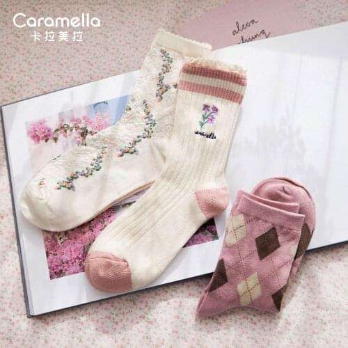2021 Caramella New 3 Pairs/Lot Women Socks Literary Retro Series Elegant ins Harajuku Fashion Cotton Socks for Autumn and Winter