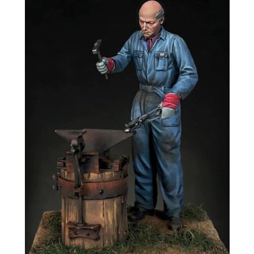 1/35 Resin Model figure GK Soldier BLACKSMITH Military theme of WWII Unassembled and unpainted kit