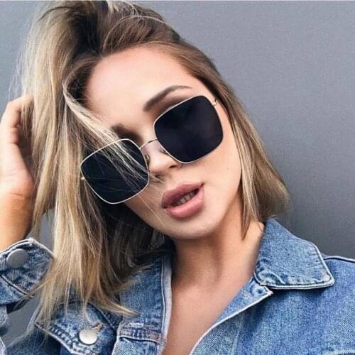 ONEVAN Luxury Square Sunglasses Women Retro Glasses Women/Men Brand Designer Sun Glasses Vintage Gradient Male Oculos Feminino