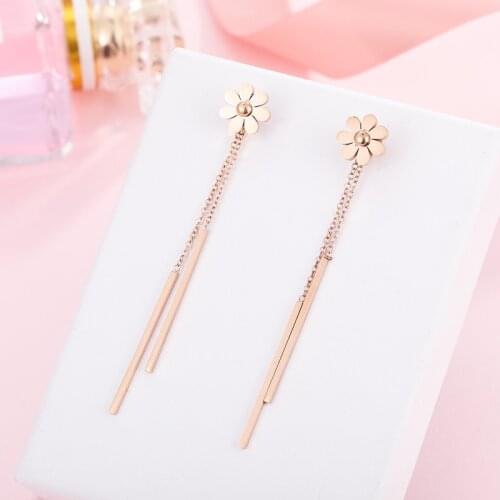 JeeMango Trendy Titanium Stainless Steel Small Daisy Flower Dangle Earrings For Girls Rose Gold Tassel Earrings Jewelry JE20068
