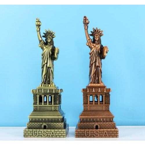 Statue of Liberty and retro metal crafts, small ornaments personalized birthday gifts souvenirs