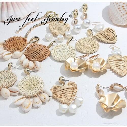 JUST FEEL 2019 New Trendy Handmade Rattan Knit Shell Dangle Earrings Women Round Bohemian Wedding Party Pendant Earring Jewelry