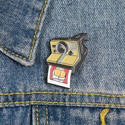 Camera Enamel Pin Badge Photo Picture Black color Brooches Backpack Lapel Pins Fashion Jewelry Gift for Women Men