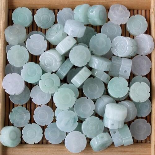 10PC Natural Emerald Jade Flower Beads Jadeite Jewelry Fashion Charm Accessories DIY Hand-Carved Lucky Amulet Gifts Women