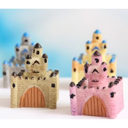 ZOCDOU 1 Piece Small House Creative Moss Micro Landscape Castle Crafts Figure Ornament Miniatures