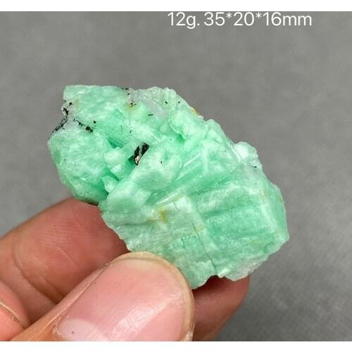 100% Natural green emerald mineral gem-grade crystal specimens stones and crystals quartz crystals