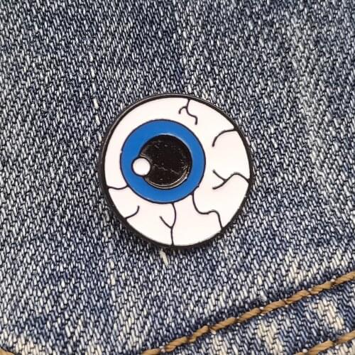 Creative Doctors Brooch Eye Enamel Pin Clothes Metal Badge Collar Lapel Pin Jewelry Accessories Decoration Halloween Gift