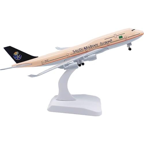 20cm Aircraft Saudi Arabian Airlines 747 with Landing Gear B747 Alloy Plane Model Toys Children Gift for Collection Decoration