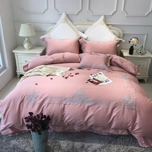 Pink Luxury 80S Egyptian cotton Embroidery Royal Bedding sets Queen King Wedding Duvet cover Bed sheet set Pillowcases 4/6pcs