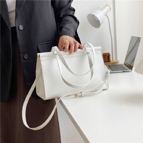 Female handbag large capacity stereotyped diagonal shoulder bag fashionable popular crossbody bags niche design striped tote bag