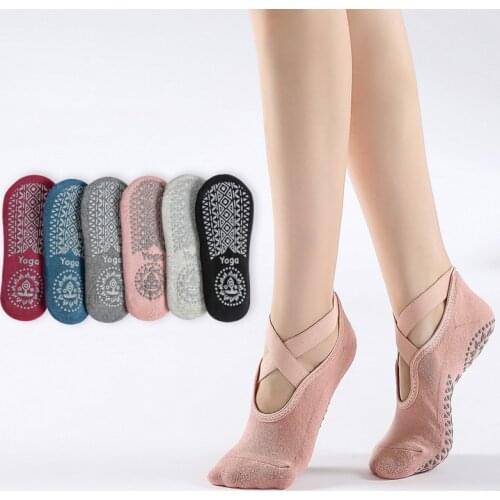 Women socks Yoga socks cross with terry thickened yoga socks square slip dispensing sports socks Non-slip socks dance yoga socks