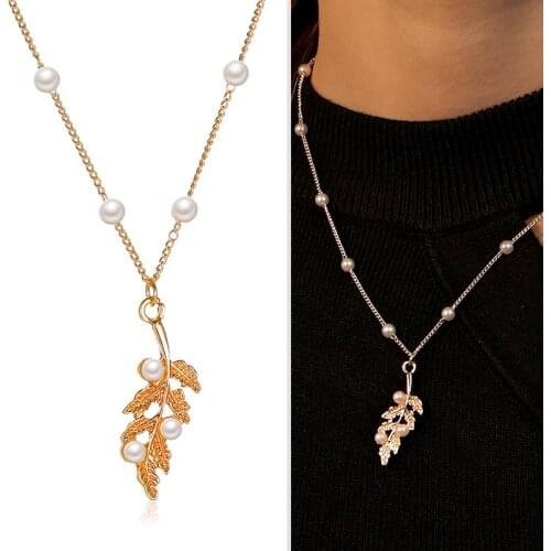 Women Exquisite Leaf Shaped Necklace Fashion Simulated Pearl Pendant Chain Women Clavicle Necklace Banquet Jewelry Gift