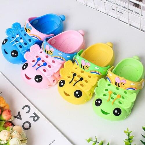 Childrens Slippers Boy And Girl Non-slip Cute Hollow Out Childrens Hole Shoes Toddler Girls Sandals And Slippers Cartoon Clogs