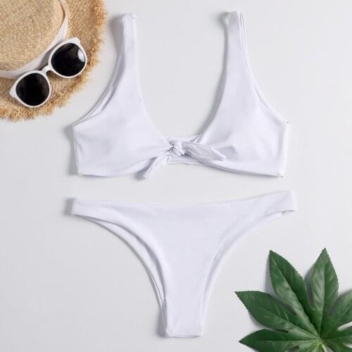 2020 new European and American printed split bikini swimsuit sexy knotted triangle double fabric womens swimsuit