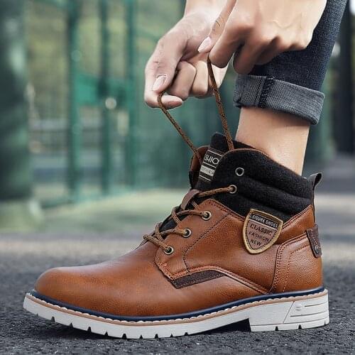 2021 Fashion Brown Mens Leather Martin Boots High-Quality Men Winter Boots Outdoor Wear-resisting Non Slip Work Boots Men Shoes