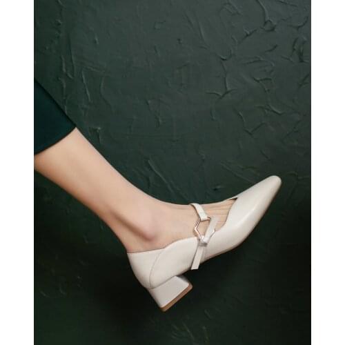 EshtonShero Genuine Leather Shoes Woman Thick Low Heels Pumps Summer Platform Pointed Toe Lady Mary Janes Women Wedding Shoes