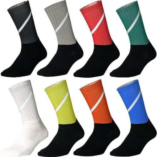 Sport profession Cycling Socks Men Anti Slip Seamless Aero Bike Wearproof Road Bicycle Socks Reflective safety sock