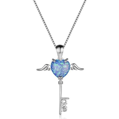 Hot Selling Exquisite Love Heart Key Pendant Necklaces For Women Best Gifts