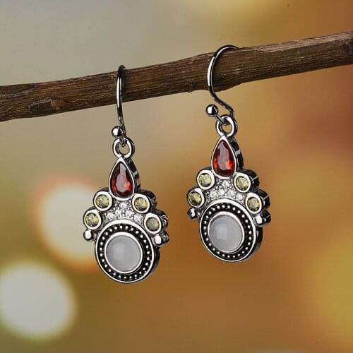 Boho Cat Paws Small Dangle Stone Earrings Women Red Green CZ Earring Ethnic Vintage Indian Jewelry Antique Silver Color DBE045