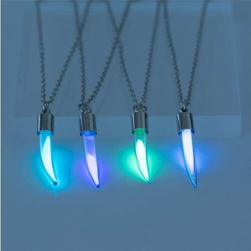 Fashion Necklace Chili Clavicle Chain Luminous Stone Metal Tooth Pendant Men and Women Personality All-Match Jewelry Gift