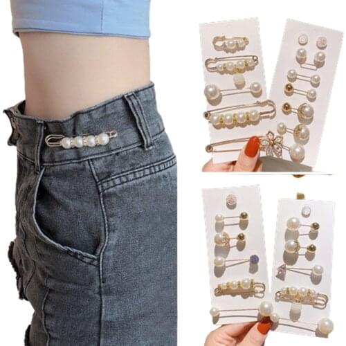 Pearl Alloy Round Temperament Brooch Set Smile Flower Badge Brooch Bag Clothes Lapel Pin Adjust Waist Fix Clothes Jewelry Gifts