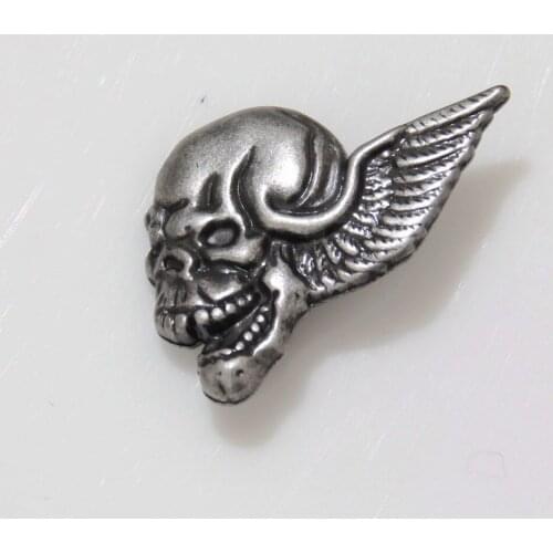 KB706) Wholesale 50pc 1-1/8'' (3.0cm) Winged Skull Concho Left Face Western Concho Antique-Silver