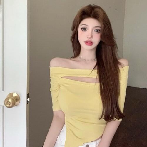 Wenfly Women Tops Slash Neck Slash Neck Off Shoulder Half Sleeve Irregular Side Split T-shirt Female Korean Clothes