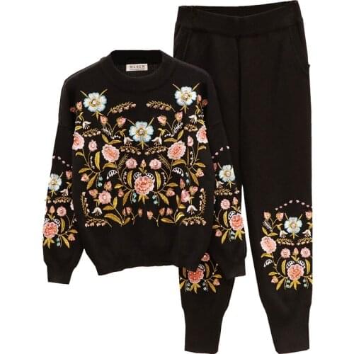Fashion Tracksuit Women Autumn Winter New Beading Embroidery Flower knitted Sweater + Harun Pants 2 Piece Set Women Outfits G383