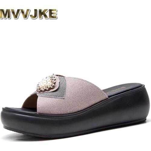 MVVJKE Beading Women Sandals Pearl Slippers Womens Summer Shoes Rhinestone Mothers Fashion Middle-aged Thick Bottom Slides