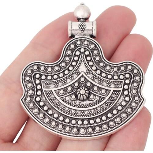 5 x Tibetan Silver Ethnic Fan Shaped Charms Pendants Bohemia Boho for Necklace Jewelry Making Findings 63x54mm