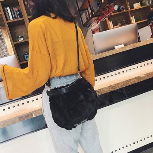 Women Fluffy Shoulder Messenger Bags Plush Surface Soft Sweet Casual Style Ladi 20CA